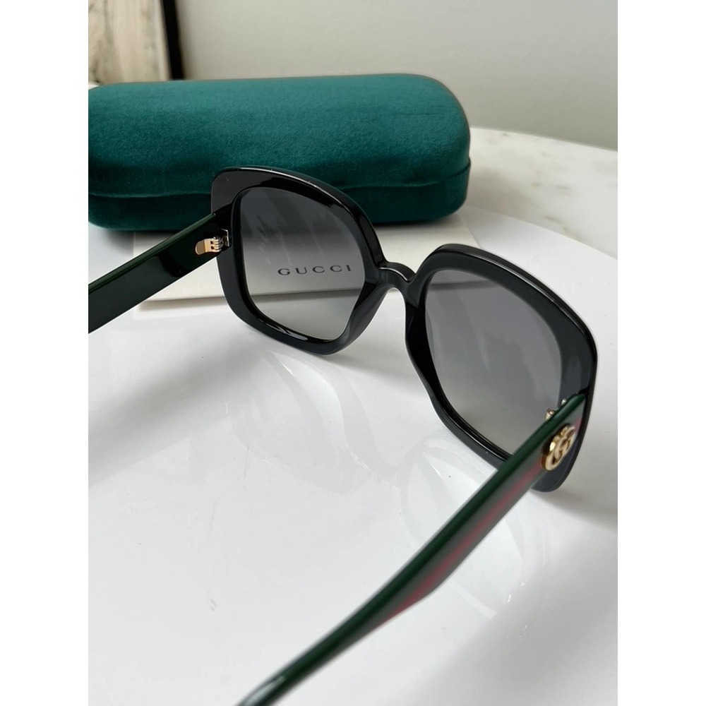 NEW GUCCI GG0713S Black Striped Arm Sunglasses $435 - Picture 10 of 10